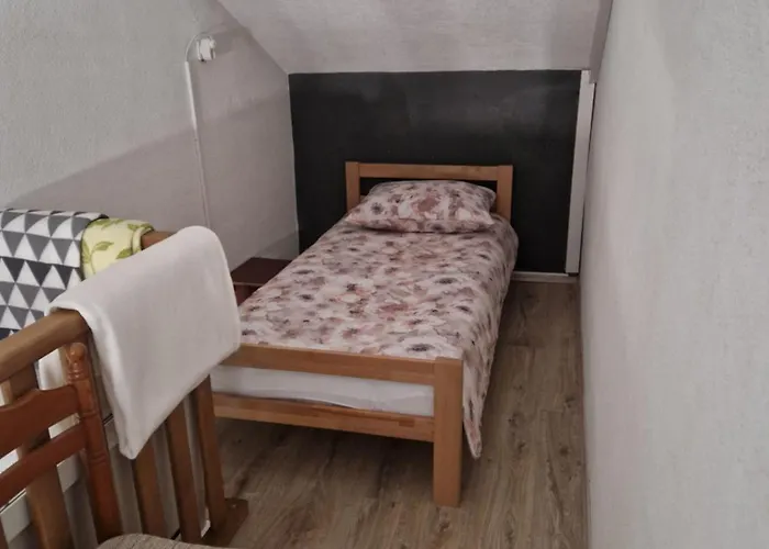 J&m Гостевой дом 4*